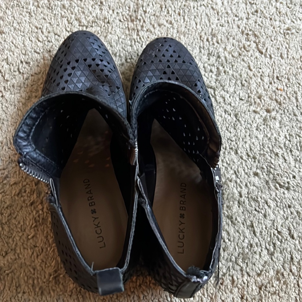 New Low Price Lucky Brand Mini Boots